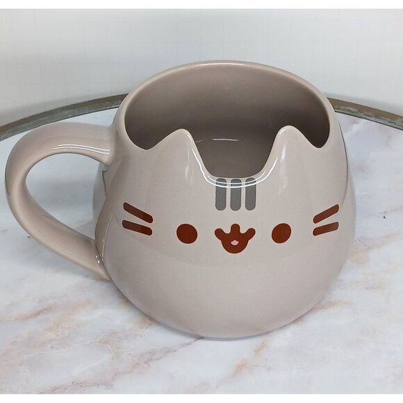 Pusheen the Cat Sculpted Ceramic Coffee Tea Mug Cup Our Name is Mud 16 oz - Picture 1 of 8